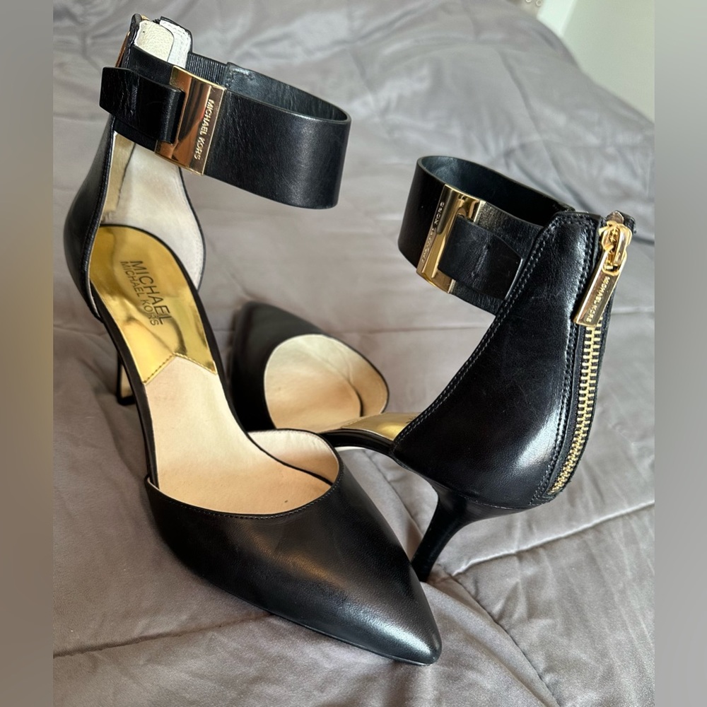 Michael Kors Black Heels excellent condition